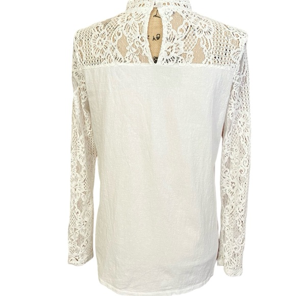 White Lace Long Sleeve Mock Neck Blouse Size M - Picture 3 of 10